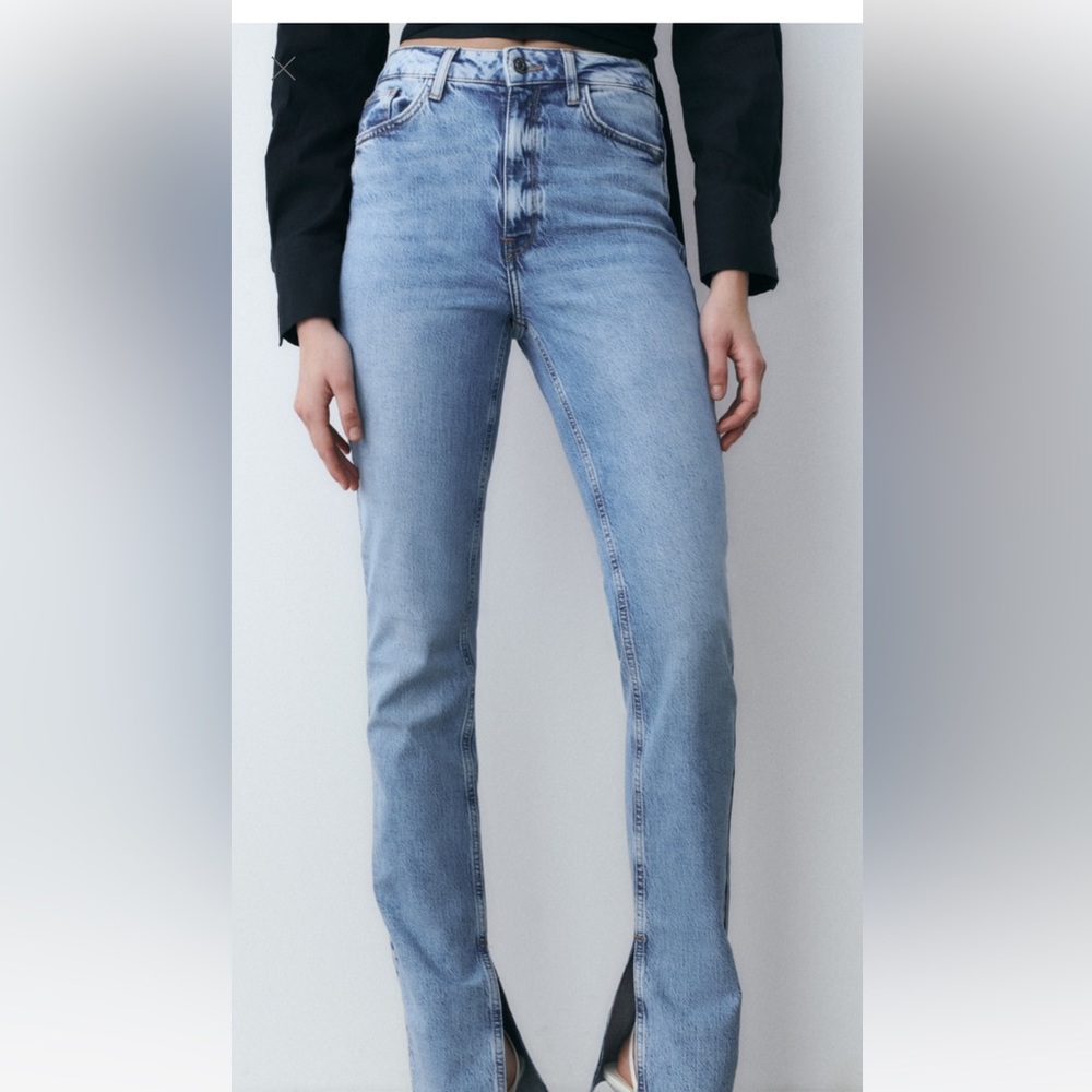 NEW W TAGS: Zara slim flare jeans